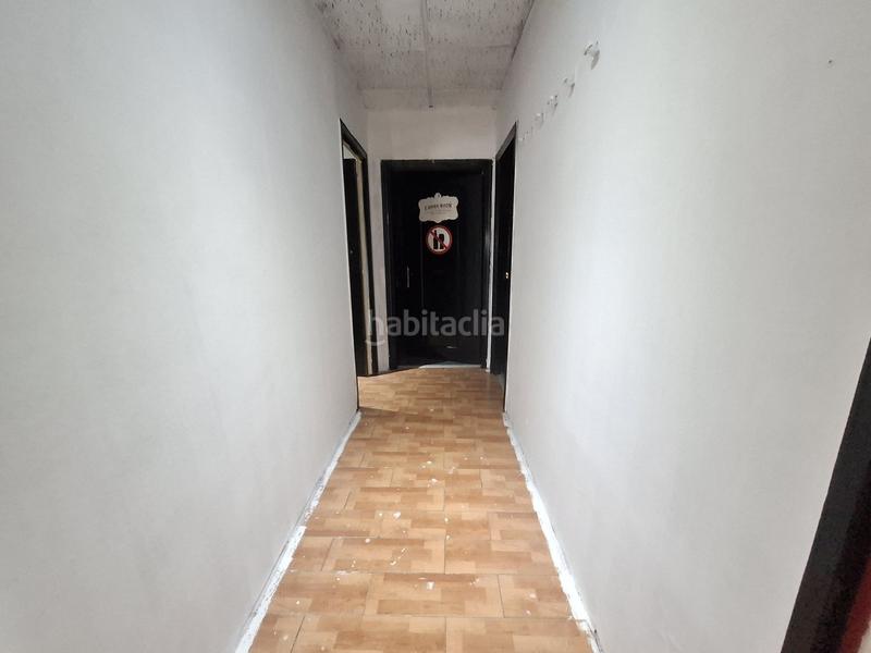 Foto dd93b98b-73de-4a39-bef2-f31ee1a337f8. Locale commerciale in La Carihuela - Los Nidos Torremolinos