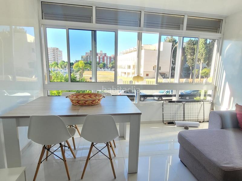 Foto 4a9dfa02-3b76-49a4-8442-dcbd3280a0a4. Miete appartement mit parking pool in Manantiales-Estación de Autobuses Torremolinos