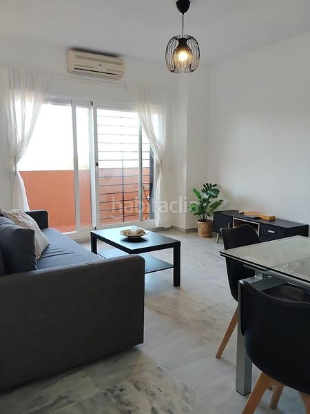 Foto f7fddc03-386f-47f4-adaf-bc0b957c9cb7. Location appartement avec parking piscine dans Zona Centro Comercial Torrequebrada Benalmádena