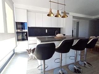 Miete Etagenwohnung  Avenida san francisco. Espectacular piso de lujo a etsrenar con vistas al mar y la mont