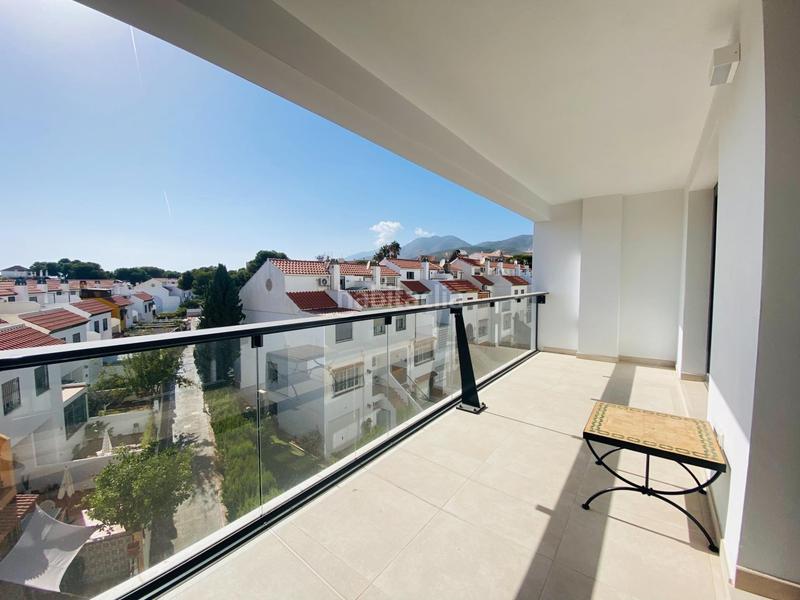 Foto 1a6efc33-4d8e-4436-bf43-4656b72d2d36. Rent flat with heating parking pool in Loma de los Riscos Torremolinos