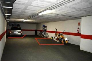 Parking coche en Reina Victoria - Miguel Hernndez. Deja de dar vueltas!! alquiler centrico en elche