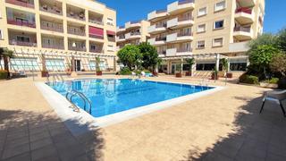 Apartament a Aguamarina. Tu refugio en aguamarina apartamento con terraza y garaje a 300m