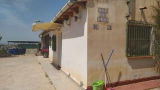 Casa in Abanilla. Tu refugio. la magia de vivir en una casa cueva junto al río chí