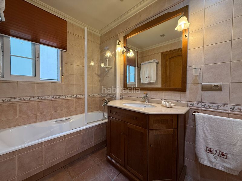 Foto fa563304-6226-4947-b374-740c68d0db0b. Casa tu casa independiente cuatro plantas para vivir, disfrutar y tenerlo todo en Santa Pola
