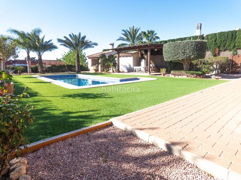 Foto f6ea2322-5939-46bf-ae2b-00380797b50b. Chalet con riscaldamento piscina in Valverde Elche / Elx