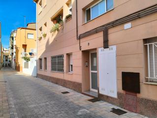 Pis  Carrer del pou 8. Pis totalment cèntric a banyoles