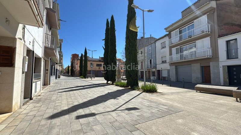 Foto b784b7ef-88fe-46cc-9e47-cf37c6030680. Casa amb xemeneia a Banyoles