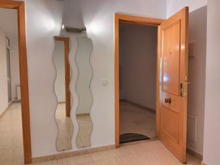 Pis  Desconocido. Piso bajo, de 152m2