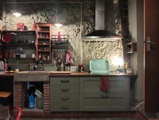 Casa adossada a Carrer comte tallaferro 20. Encanto histórico en el corazón de besalú