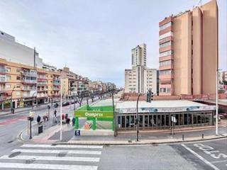 Pis  Avinguda rei jaume i. Piso familiar con vistas al mar
