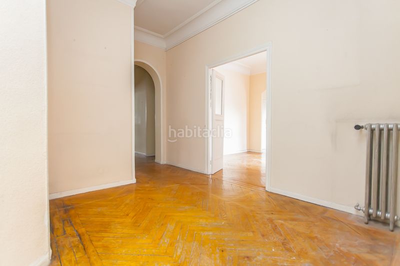 Foto b4c4c244-1603-40e6-aacc-853340ce6187. Pis a Castellana Madrid