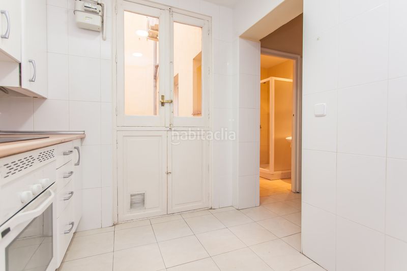 Foto ce6a28fc-6d2b-4d6a-b895-686f8619b3bc. Pis a Castellana Madrid
