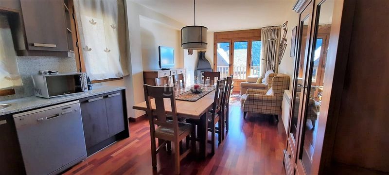 Foto 66aba1d6-bd21-41cb-b0e5-31b37afc248e. Rent flat with heating parking in El Tarter Canillo