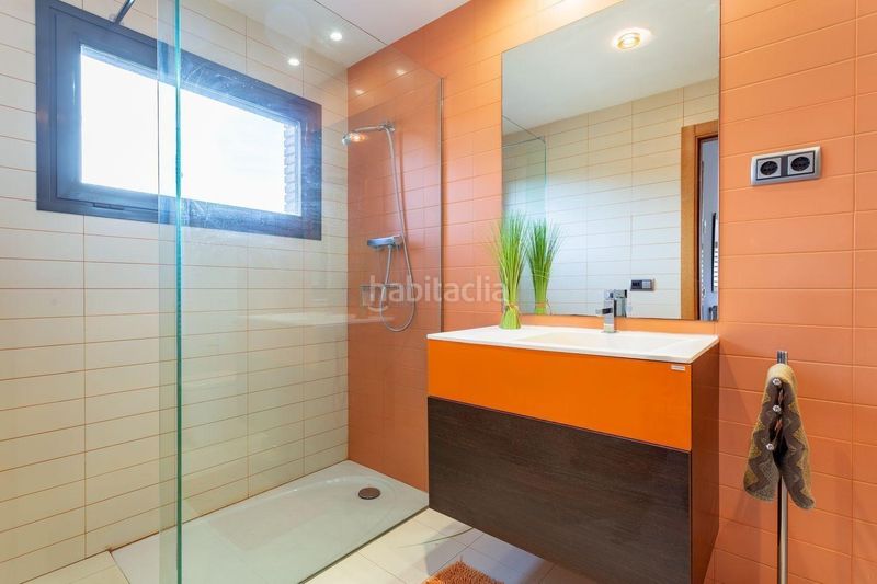 Foto 030305a1-c9e6-4577-8648-10a3fb9eb60a. Casa pareada chalet adosado en venta en Castellvell del Camp