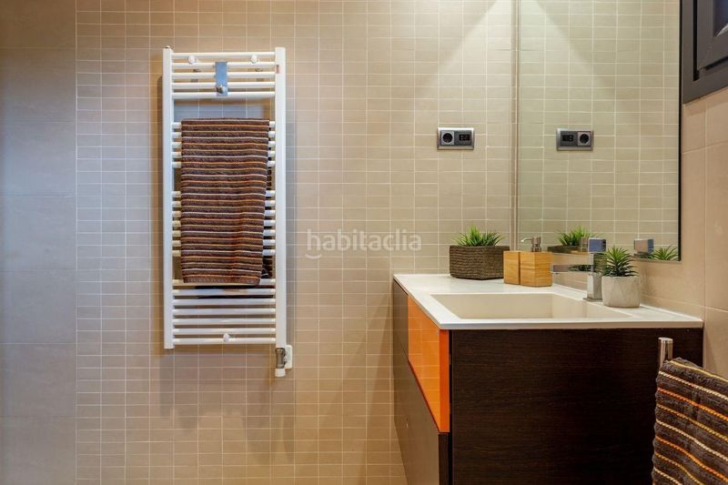 Foto 1d29d8dd-3df0-4e48-bc74-5f21dfc93fb7. Casa pareada chalet adosado en venta en Castellvell del Camp