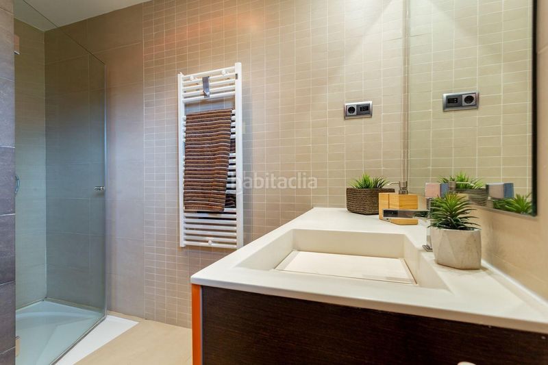 Foto 5d2a7bfb-a7fe-425a-8149-fb52c0786596. Casa pareada chalet adosado en venta en Castellvell del Camp