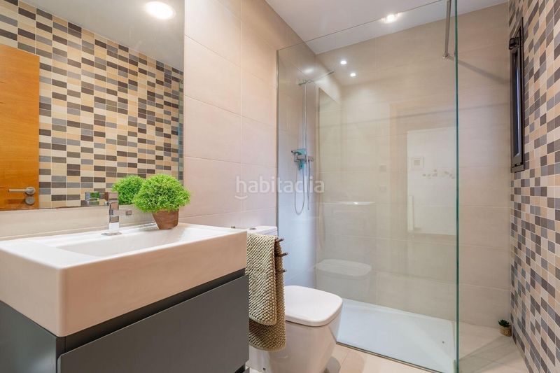 Foto ad2e29fc-fda3-4a3c-a126-4cb9c02a0f3c. Casa pareada chalet adosado en venta en Castellvell del Camp