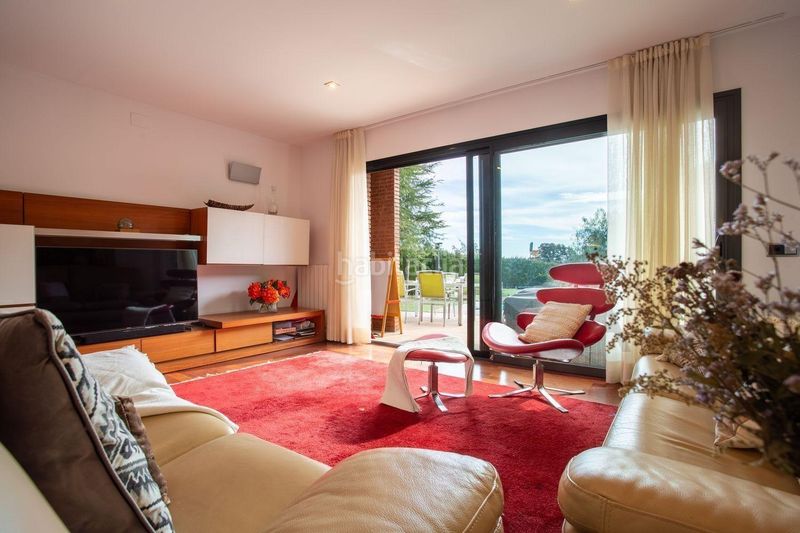 Foto de318b55-950f-4ea9-8d3a-922350b9963d. Casa pareada chalet adosado en venta en Castellvell del Camp