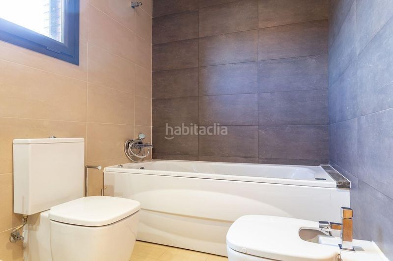 Foto ee580785-6ce6-459f-af66-35961de817c2. Casa pareada chalet adosado en venta en Castellvell del Camp