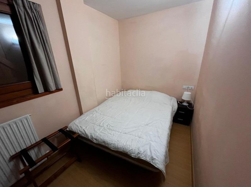 Foto a26ce61c-51ad-43e8-a05d-1c5de3fd8af7. Pis amb aparcament a Soldeu-Incles Canillo