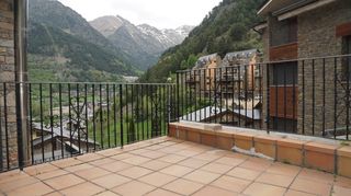 Xalet a Arinsal-Erts. Chalet en arinsal de 7 habitaciones