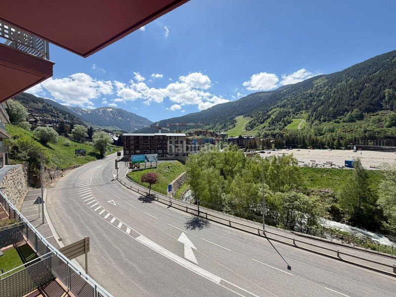 Foto 8c6c9156-6651-4ff7-834b-781c96e5e9ea. Apartament amb aparcament a El Tarter Canillo