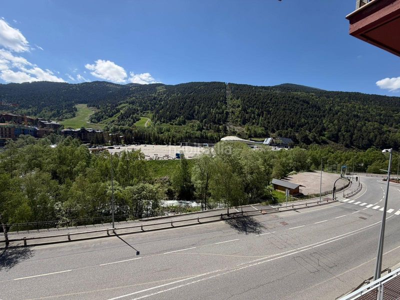 Foto fc0e3e06-252e-46d7-a12d-0c598294bfec. Apartament amb aparcament a El Tarter Canillo