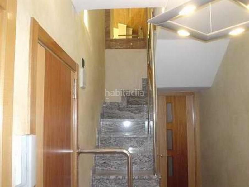 Foto 8ac854b1-f6b7-4f37-a943-d407e1c1bb1f. Àtic amb aparcament a Centro Andorra la Vella
