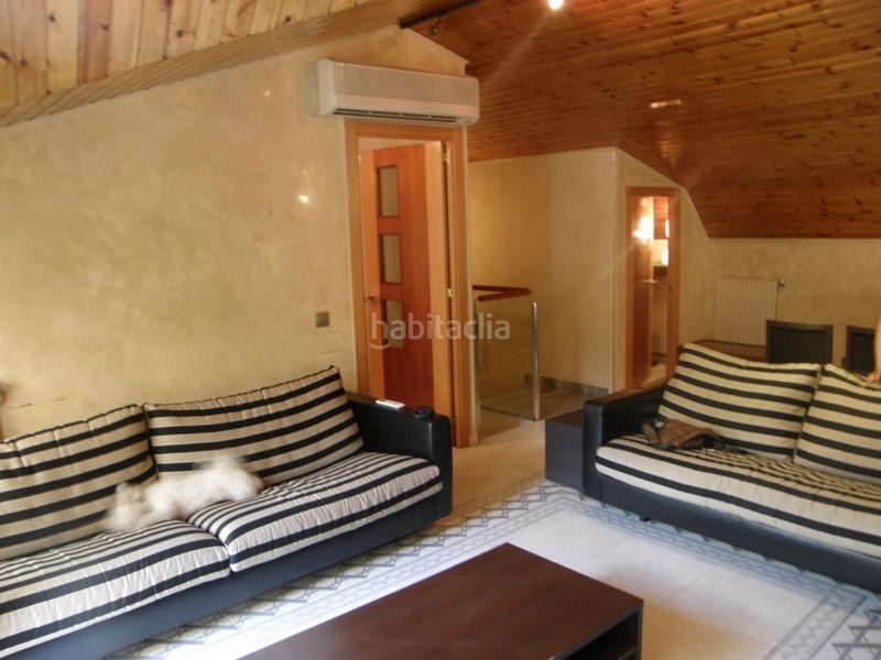 Foto e68b0d61-6163-42e4-aded-9df5c251c25b. Àtic amb aparcament a Centro Andorra la Vella