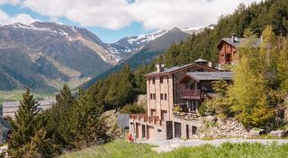 Casa adosada en El Forn-Prats-Meritxell. Magnífica casa adosada en canillo, andorra