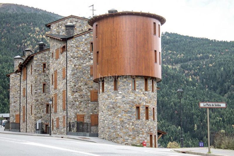 Foto 91914231-4d74-413d-ae8e-1e9b2a8a1f5c. Pis amb calefacció aparcament a Soldeu-Incles Canillo
