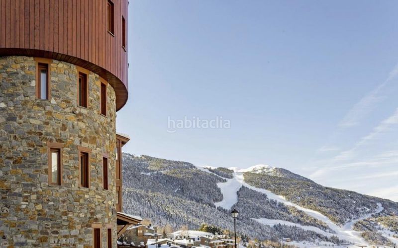 Foto c4f7152f-eb52-4739-8a8b-9bbc3eea0799. Pis amb calefacció aparcament a Soldeu-Incles Canillo