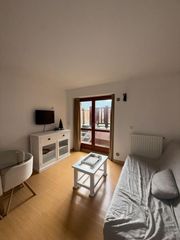 Rent Apartment in Soldeu-Incles. Piso con jardín en la pleta de soldeu