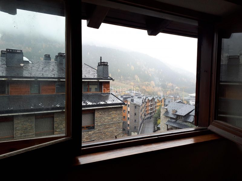 Foto f90bb62c-41dc-409e-9f9c-c06a461045b6. Rent flat with heating in El Tarter Canillo