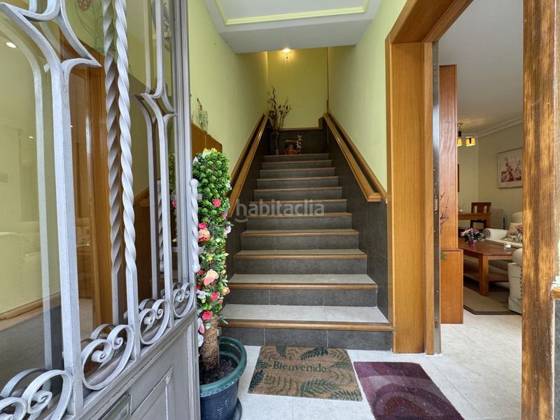 Foto af08fa88-97ff-4e18-bf05-ef4cd9ffeed5. Casa adosada exclusivo chalet completamente reformado en Pradosegar