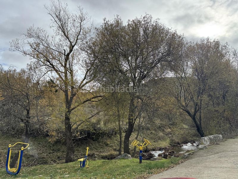 Foto b248fb7a-5ee4-481f-808f-2cb2451f0339. Casa adossada a Pradosegar