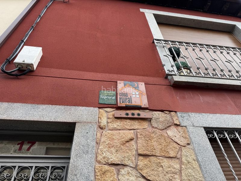 Foto b2bce3bd-5dec-4fe9-833d-0dd1d9fa9723. Casa adossada a Pradosegar