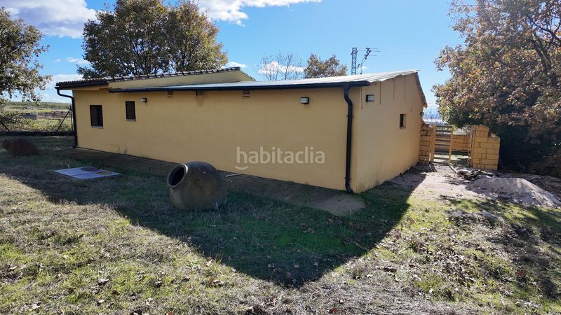 Foto 0dd8be3a-06da-4b27-9adc-2f4fff364a12. Casa amb calefacció aparcament a Candeleda