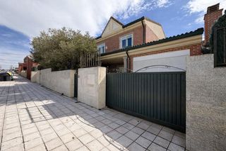 Xalet a Hervencias Altas - El Pinar. Residencial alondra