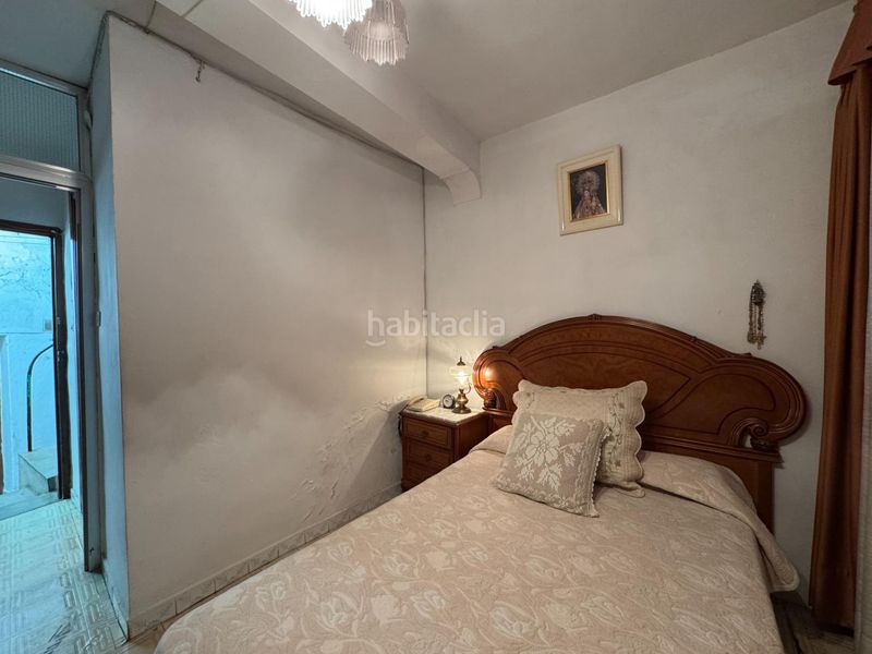 Foto d8aa86dc-a9e9-4e87-b9f1-a52aca514a07. Casa a avenida ramon y cajal 48 a Candeleda