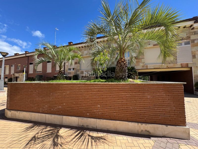 Foto 1868724a-9d5e-41f0-93e7-7284542f0150. Duplex avec parking piscine dans Candeleda