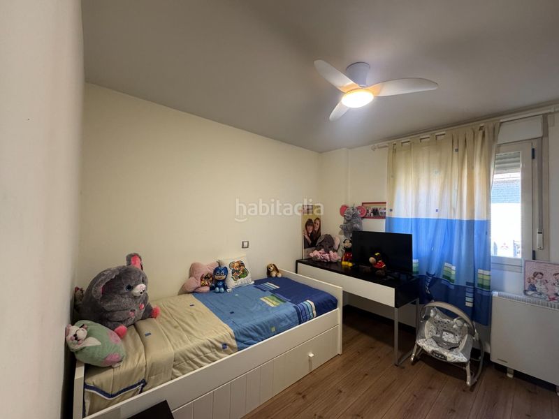 Foto 73761f0a-a199-4242-bd46-0ea4894d03d4. Duplex avec parking piscine dans Candeleda