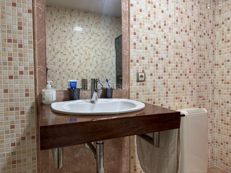 Foto 7c52168f-8adf-4487-a167-de3384266b49. Duplex avec parking piscine dans Candeleda