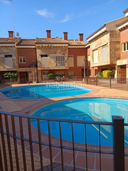 Foto 968cc390-f2a4-4d0d-8221-7b103150110e. Duplex con riscaldamento parcheggio piscina in Candeleda