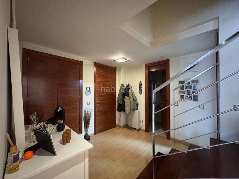 Foto 9c504fd2-28de-4db0-b418-6af1e520cdd3. Duplex avec parking piscine dans Candeleda