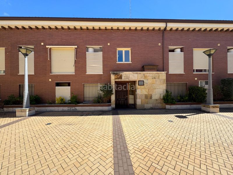 Foto c039f378-c2f5-4b79-a145-4a3ae45e35ee. Duplex avec parking piscine dans Candeleda