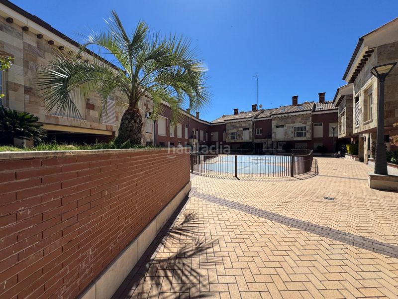 Foto c294426a-92a6-4ae5-9cb1-332c1f7bf6a8. Duplex avec parking piscine dans Candeleda