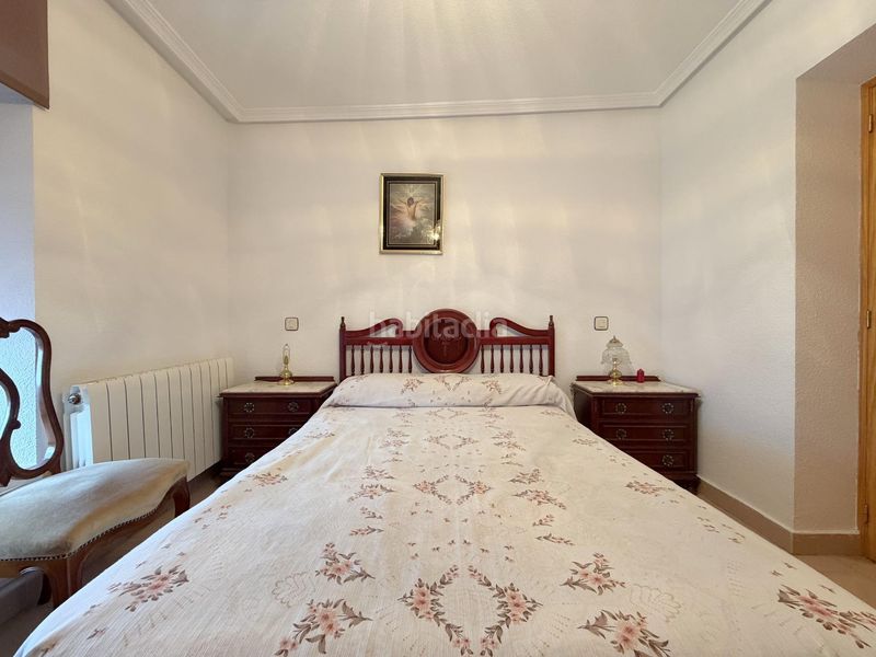 Foto e61d887d-3ade-4709-bfd2-ca3e51a37c62. Casa a Narros de Saldueña