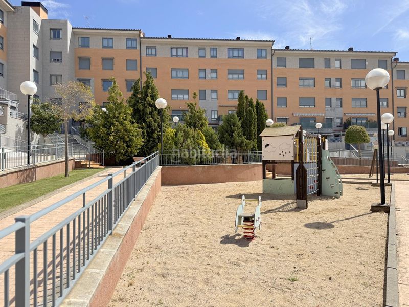 Foto eb9b30f5-e20f-4378-a873-cabd5765d3bf. Pis amb calefacció aparcament piscina a Hervencias Altas - El Pinar Ávila